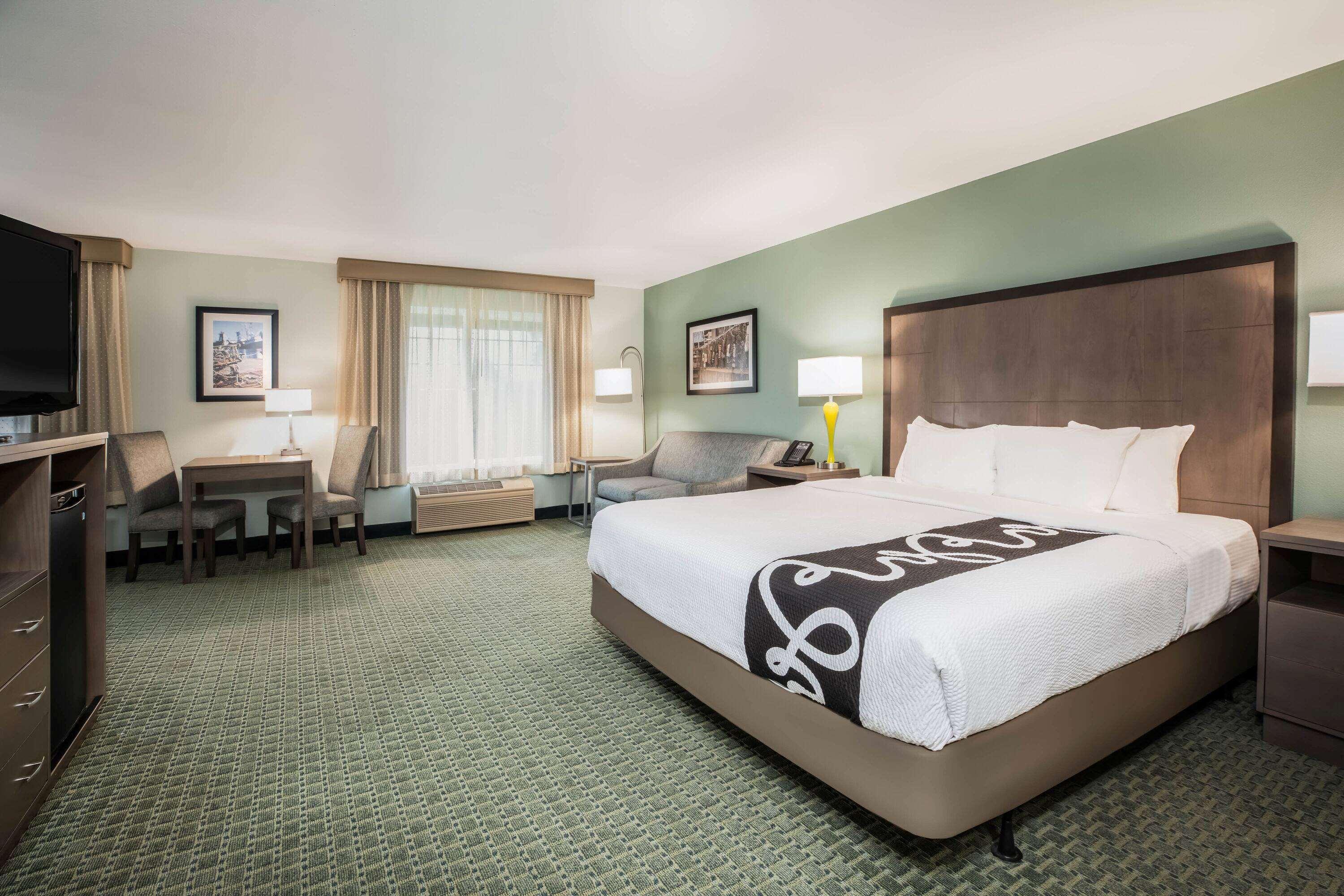 La Quinta By Wyndham Newport Exterior foto