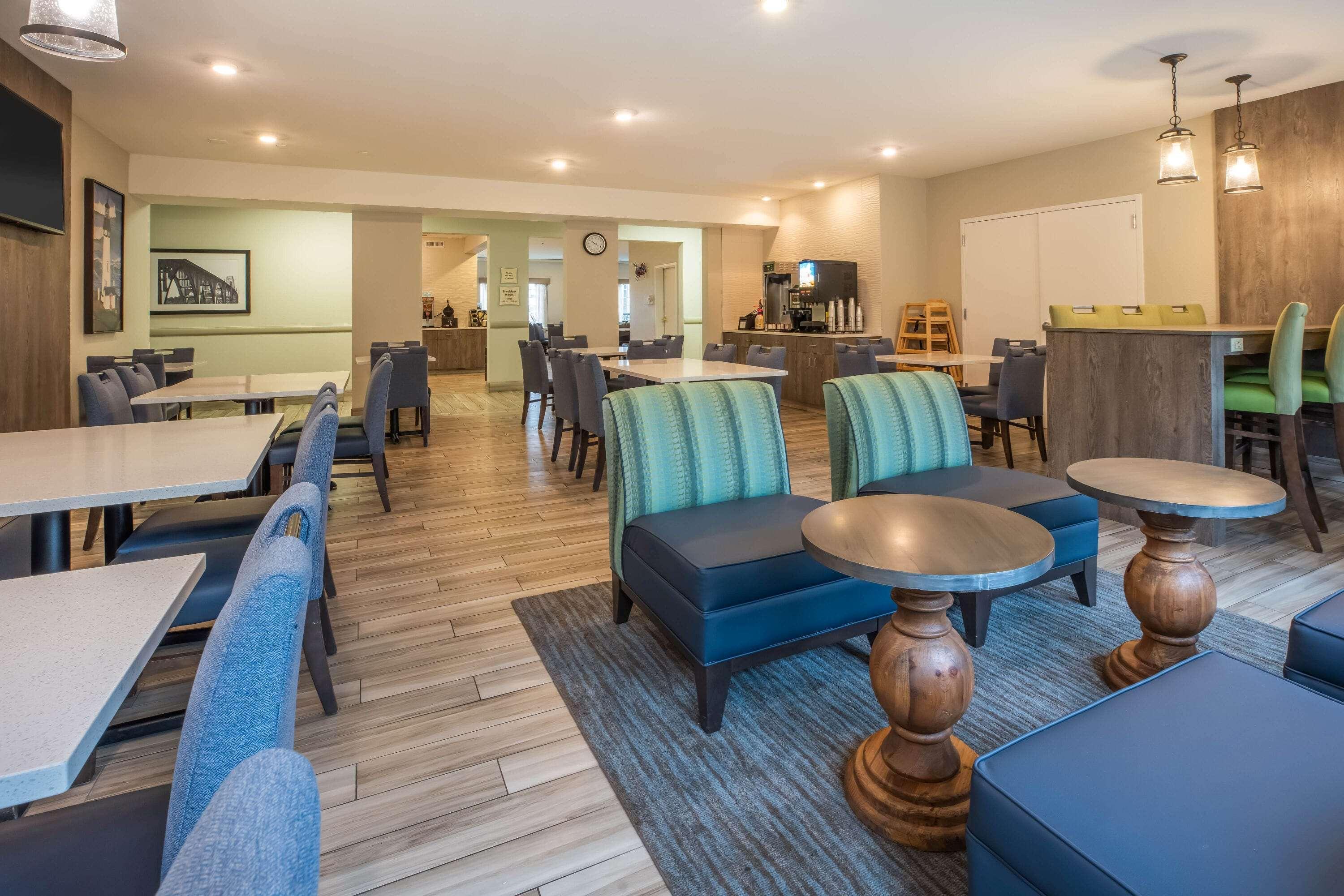La Quinta By Wyndham Newport Exterior foto
